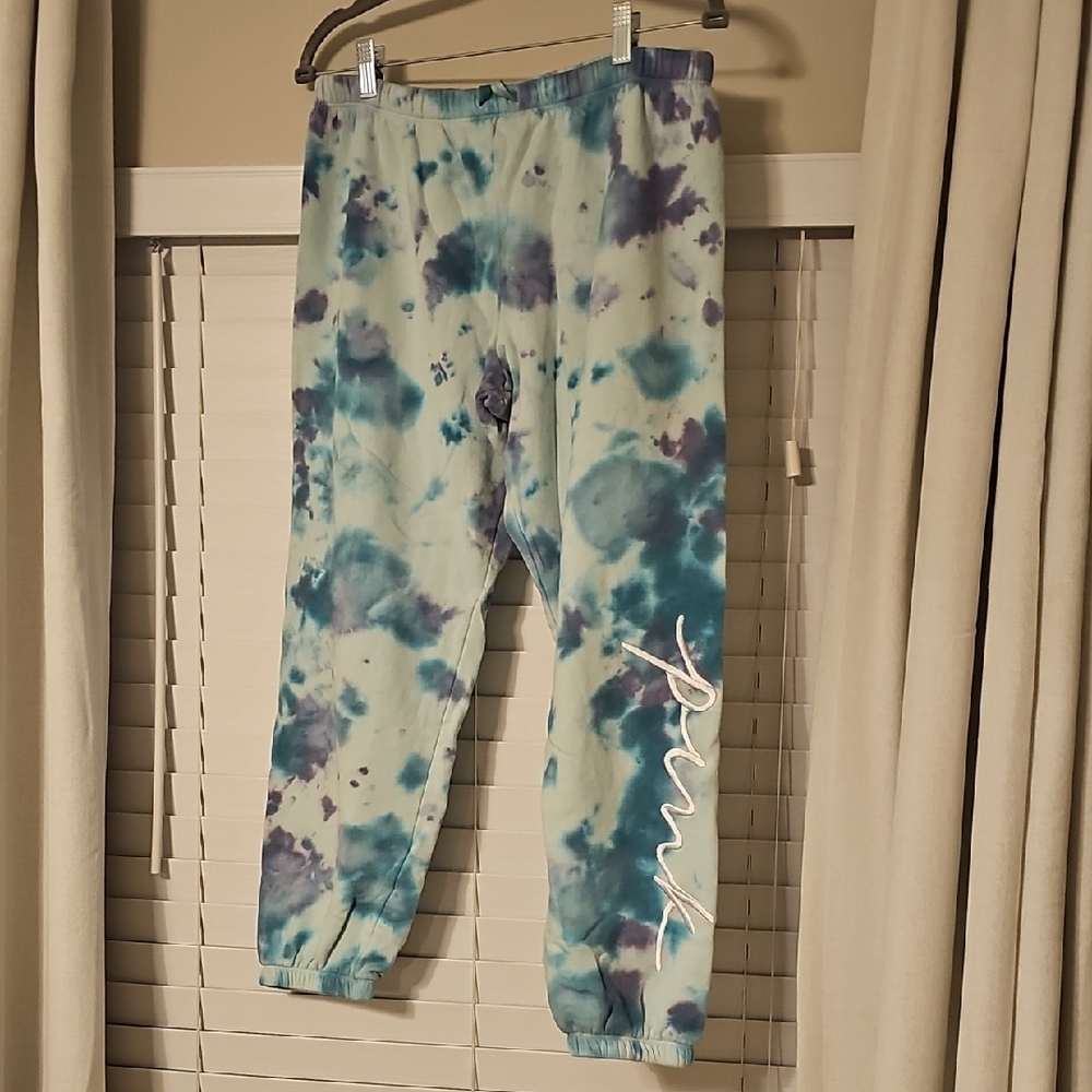 PINK Victoria's Secret Blue and Purple Pajama Set for Relaxation